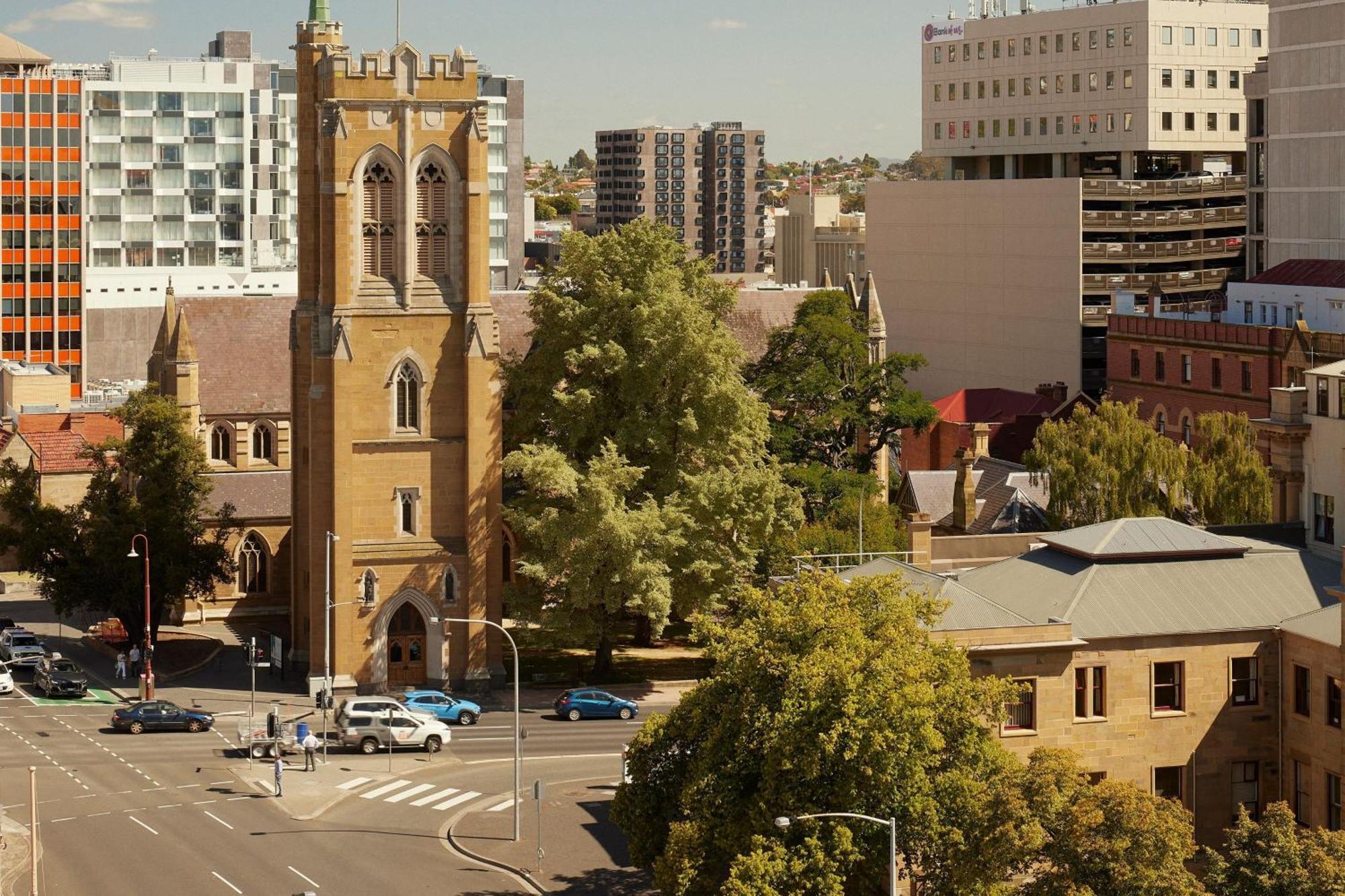 The Tasman, A Luxury Collection Hotel, ホバート エクステリア 写真 The church from the west