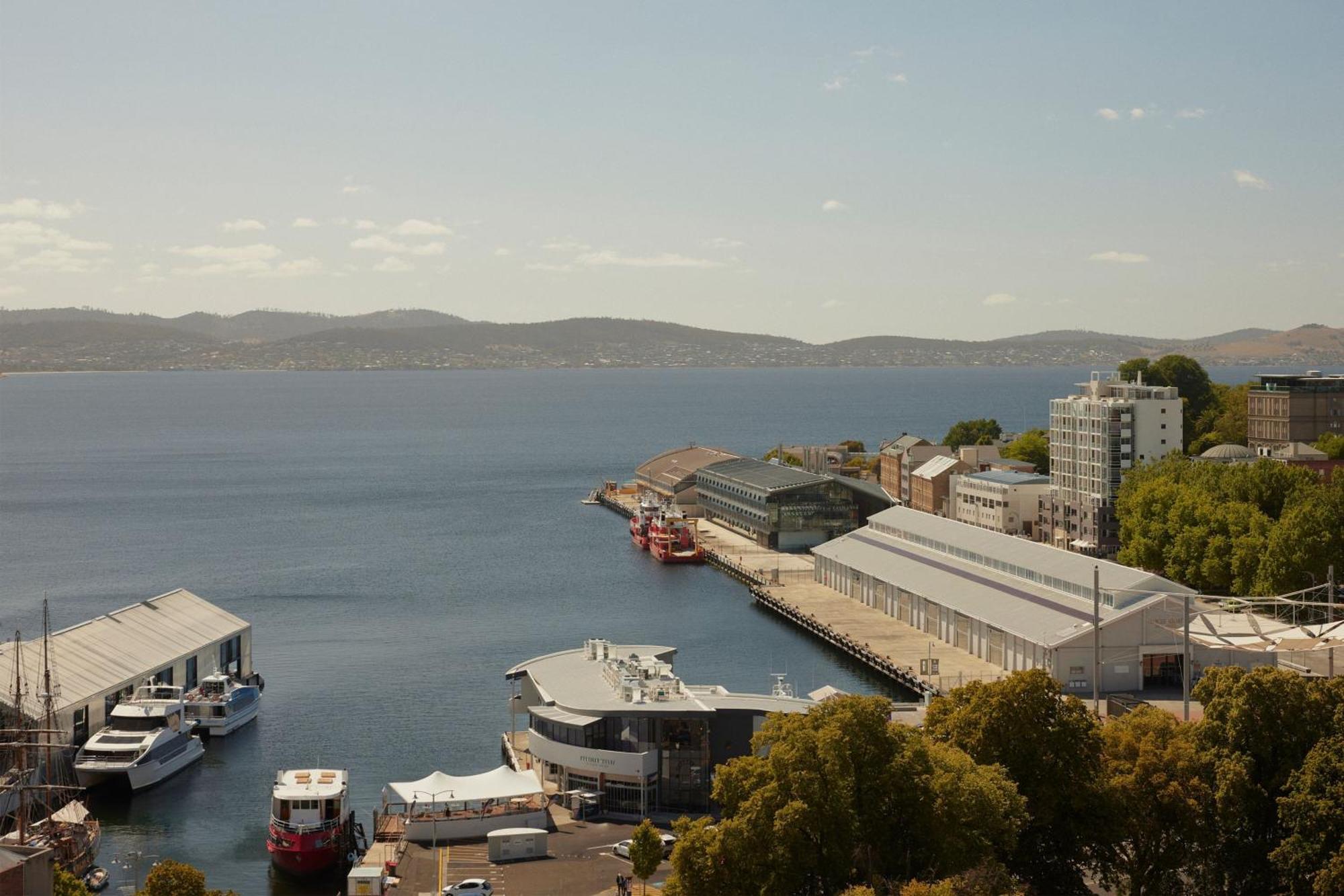 The Tasman, A Luxury Collection Hotel, ホバート エクステリア 写真 The National Maritime Museum, viewed from the west